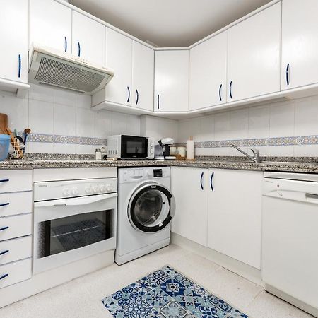 Dona Sofia Apartment Фуeнхирола Екстериор снимка