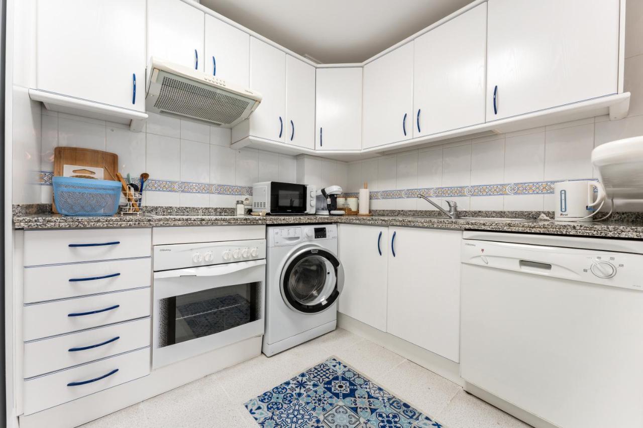 Dona Sofia Apartment Фуeнхирола Екстериор снимка