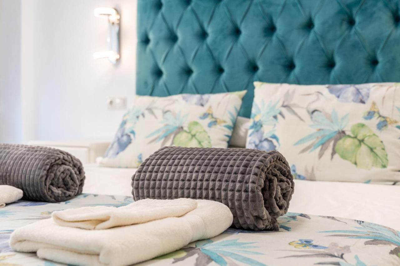 Dona Sofia Apartment Фуeнхирола Екстериор снимка